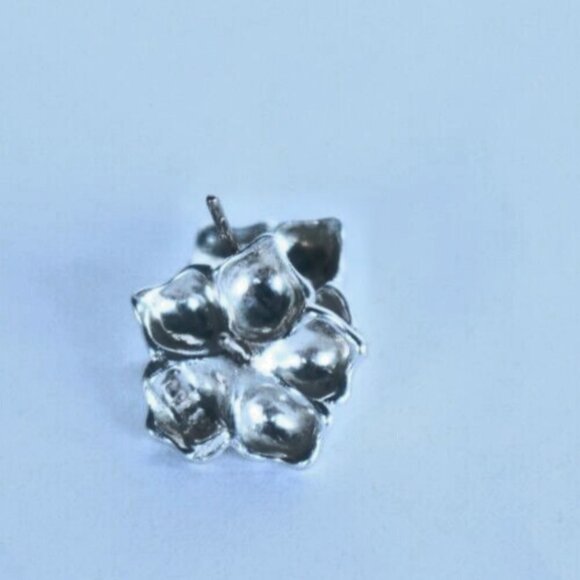 Tiffany & Co. Unisex Adult Silver Daisy Pearl Earrings 925 Sterling Studs W Box - Picture 5 of 6